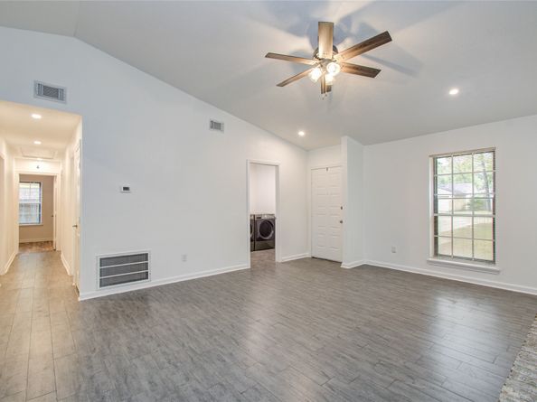 16 N Circlewood Glen, The Woodlands TX 77381