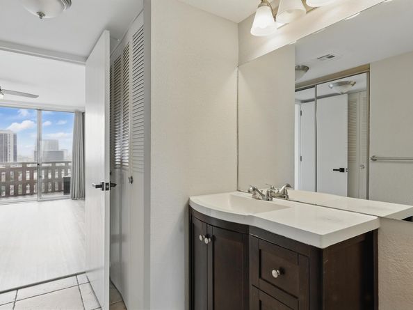 2016 Main Street 1502, Houston TX 77002