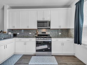 7306 Madison Commons Lane, Houston TX 77075