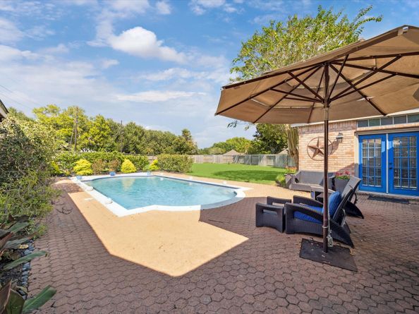 103 Chatsworth Circle, Sugar Land TX 77479