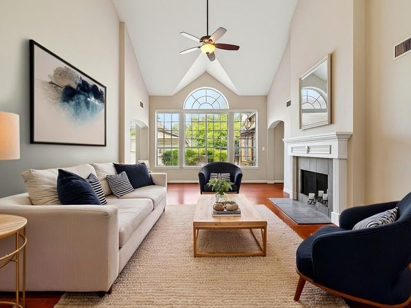 103 Chatsworth Circle, Sugar Land TX 77479