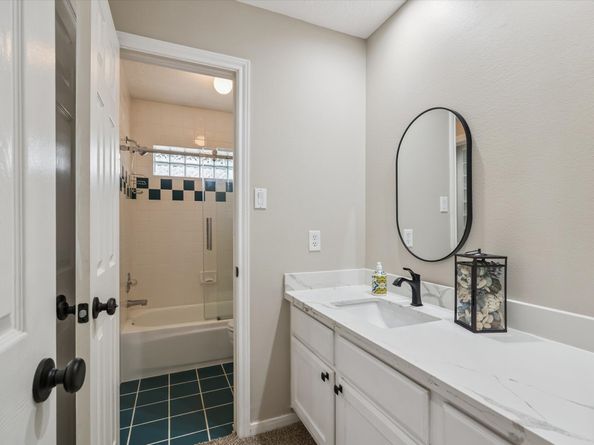 103 Chatsworth Circle, Sugar Land TX 77479