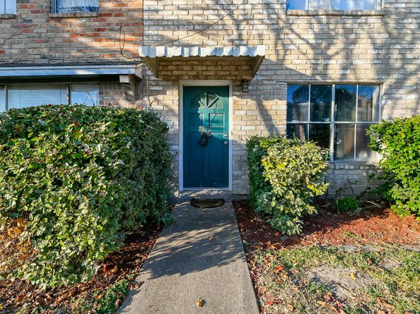 7851 Fuqua Street, Houston TX 77075