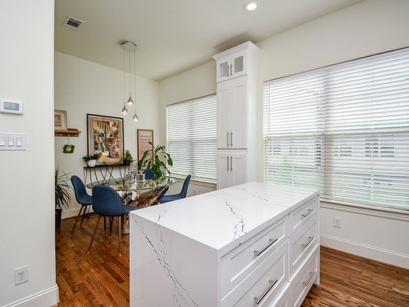 909 W 22nd Street I, Houston TX 77008