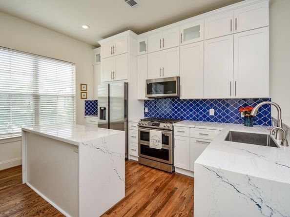 909 W 22nd Street I, Houston TX 77008