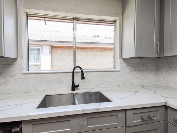 3715 Golders Green Drive, Houston TX 77082