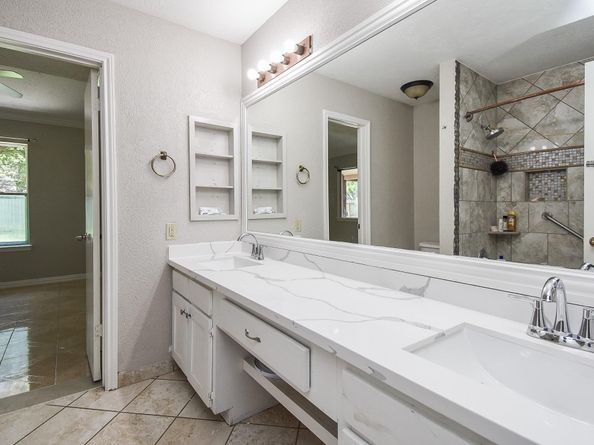 3715 Golders Green Drive, Houston TX 77082