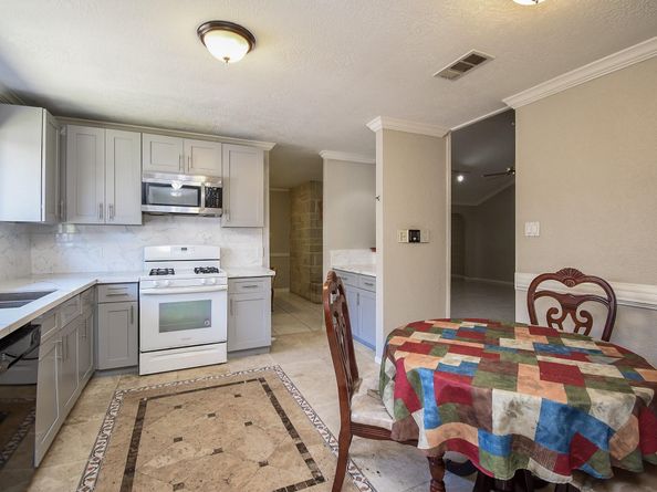 3715 Golders Green Drive, Houston TX 77082