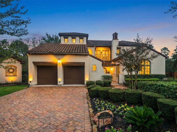 7 Moatwood Court, The Woodlands TX 77382