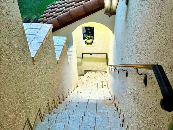 7 Moatwood Court, The Woodlands TX 77382