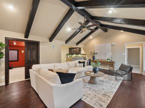 7 Moatwood Court, The Woodlands TX 77382