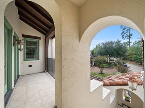 7 Moatwood Court, The Woodlands TX 77382