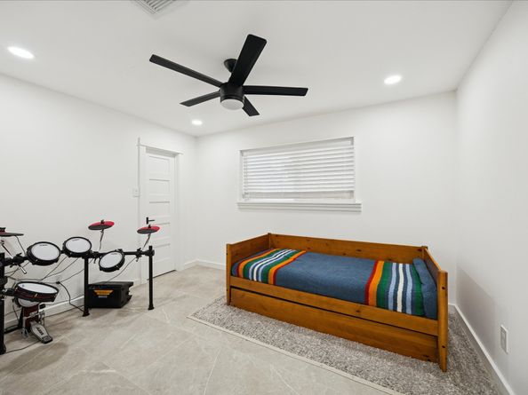 5611 Water Leaf Lane, Houston TX 77088