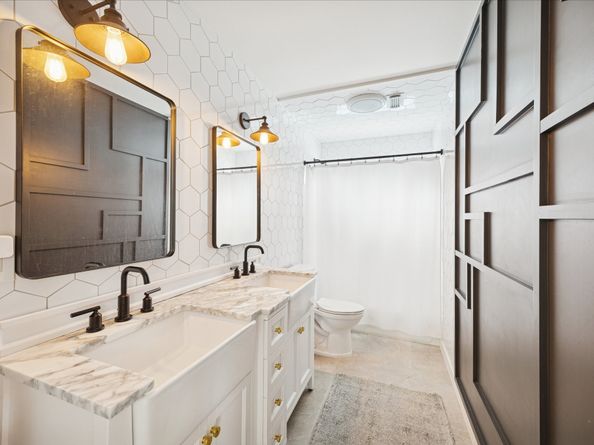 5611 Water Leaf Lane, Houston TX 77088