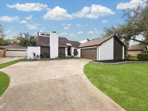 5611 Water Leaf Lane, Houston TX 77088