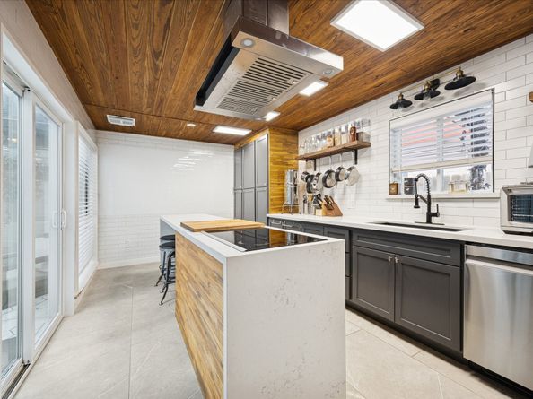 5611 Water Leaf Lane, Houston TX 77088