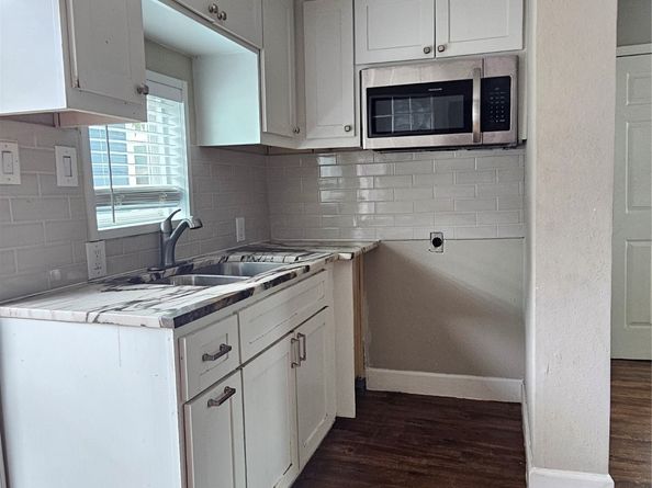 614 N York Street, Houston TX 77003