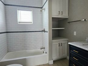 614 N York Street, Houston TX 77003