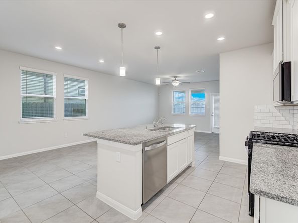 5633 Giving Grace Way, Houston TX 77048