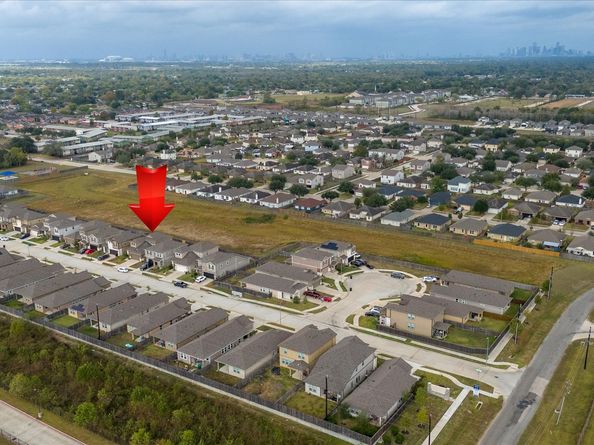 5633 Giving Grace Way, Houston TX 77048