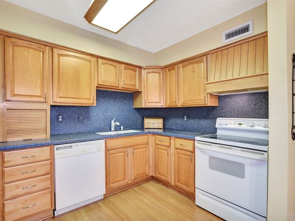 12024B Mighty Oak Drive, Houston TX 77066