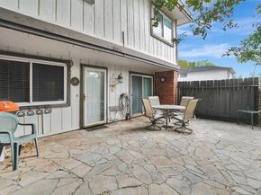 12024B Mighty Oak Drive, Houston TX 77066