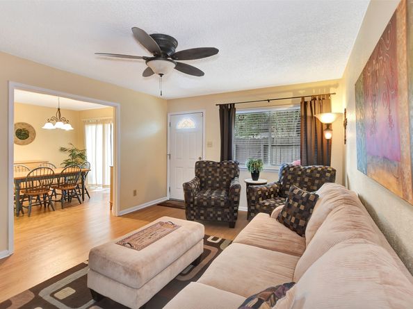 12024B Mighty Oak Drive, Houston TX 77066