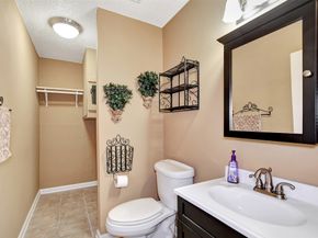 12024B Mighty Oak Drive, Houston TX 77066