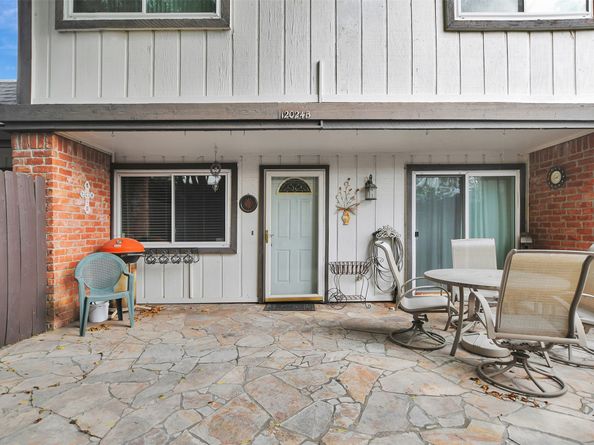 12024B Mighty Oak Drive, Houston TX 77066