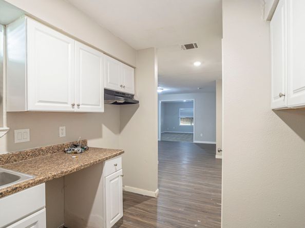 6702 Leedale Street, Houston TX 77016