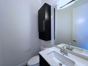 1524 Blodgett Street, Houston TX 77004