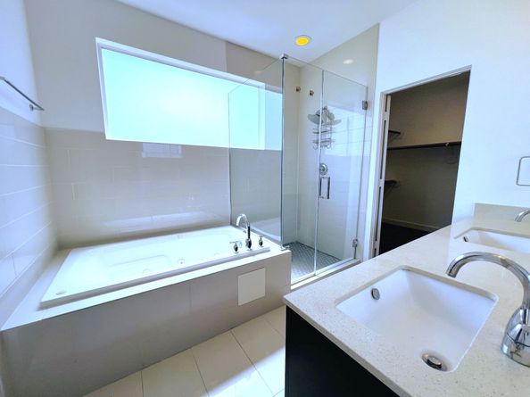 1524 Blodgett Street, Houston TX 77004