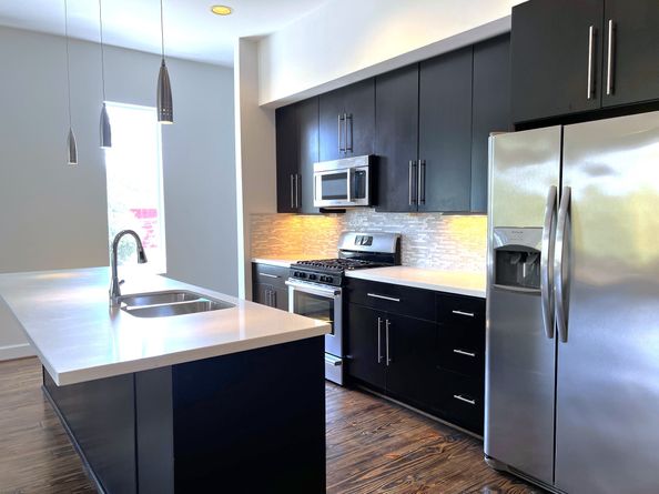 1524 Blodgett Street, Houston TX 77004