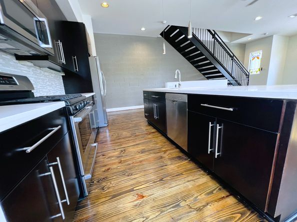 1524 Blodgett Street, Houston TX 77004