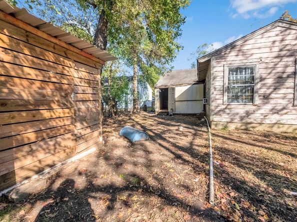 5810 Southgood Street, Houston TX 77033