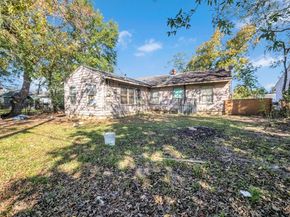 5810 Southgood Street, Houston TX 77033