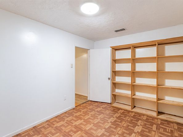 9507 Wellsworth Drive, Houston TX 77083