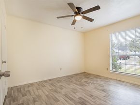 9507 Wellsworth Drive, Houston TX 77083