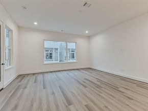 7705 Earl Rudder Way, Houston TX 77055