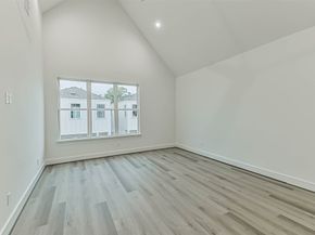 7705 Earl Rudder Way, Houston TX 77055