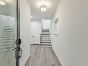 7705 Earl Rudder Way, Houston TX 77055