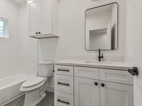 7705 Earl Rudder Way, Houston TX 77055