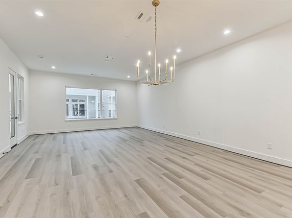 7705 Earl Rudder Way, Houston TX 77055