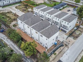 7705 Earl Rudder Way, Houston TX 77055