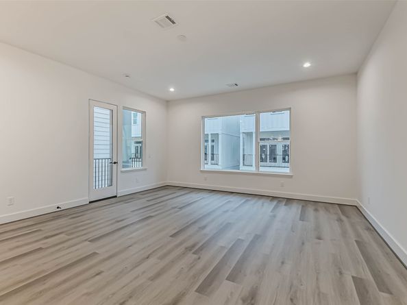 7705 Earl Rudder Way, Houston TX 77055