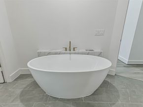 7705 Earl Rudder Way, Houston TX 77055