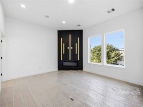 5903 Willow Glen Drive, Houston TX 77033