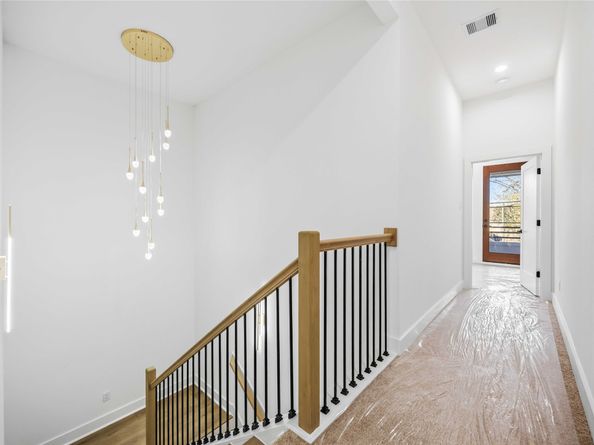 5903 Willow Glen Drive, Houston TX 77033