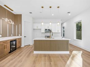 5903 Willow Glen Drive, Houston TX 77033