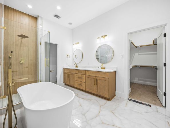 5903 Willow Glen Drive, Houston TX 77033